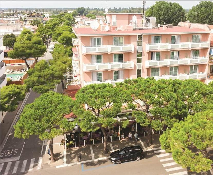 Hotel D'Annunzio Лидо-ди-Езоло Экстерьер фото