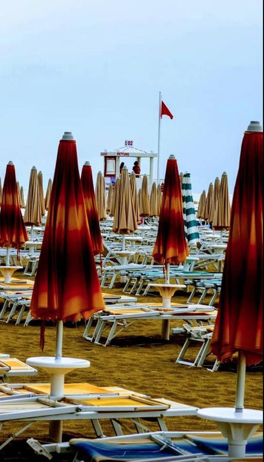Hotel D'Annunzio Лидо-ди-Езоло Экстерьер фото